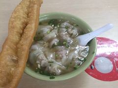 -张阿三馄饨店