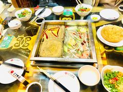 菌汤红汤鸳鸯锅-沱江鱼府(丽江店)
