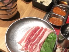 -青瓦炭韩潮烤肉(花园道店)