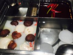 -海底捞火锅鲜切牛肉主题店(长寿路店)