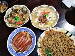 -蓝田九大碗民俗食府(蓝田店)