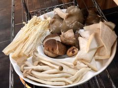 鲜菌拼盘-和庆斋羊蝎子火锅·碳缸烧烤(顺义旗舰店)