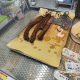 烤的嘎嘣脆炸的脆皮烤肉
