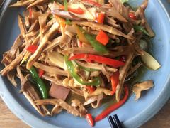 -爱啤精酿·民谣酒馆(滨江店)