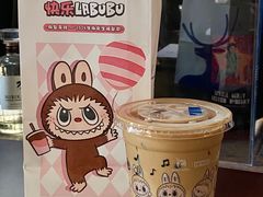 -瑞幸咖啡(外滩SOHO店)