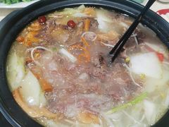 -九寨沟特色牦牛肉汤锅