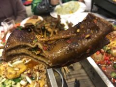 -范二妹独特烧烤夜宵城(宜宾总店)