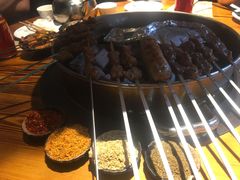 -梁山烤肉(李逵店)