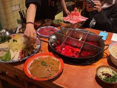 -周小明火锅(黑金冠社区店)