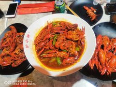 -沪小胖小龙虾(淮海中路旗舰店)