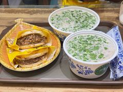 羊肉汤（多肉）-穆得·老周家牛肉烧饼(普利街店)
