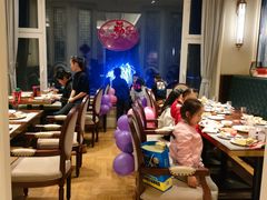 大堂-南郊宾馆·风味自助餐厅·山东十六地市特色菜