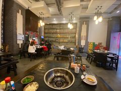 大堂-仁虎老火锅(黄泥磅店)