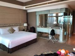 -苏州金鸡湖中茵皇冠假日酒店