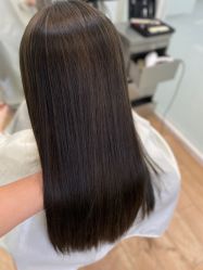 -首脑美发沙龙
