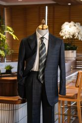 -优刻西服西装定制(金轮国际广场店)