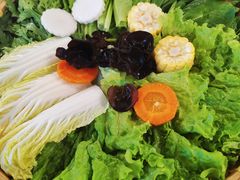 -尚尚仙·酸汤猪手·猪肚鸡火锅(华联万柳购物中心店)