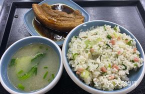 Meat, Vegetable Rice and Soup