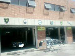 -蜂鸟快修喷漆钣喷汽修旗舰工厂(军工路店)