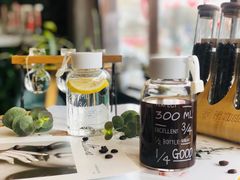 -ZING COFFEE 镜咖啡