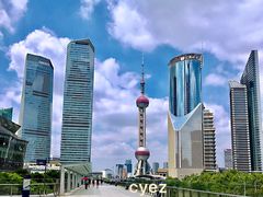 -陆家嘴空中步行连廊