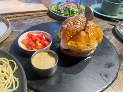 -HIGH FIVE哈福手工汉堡(桂林路店)