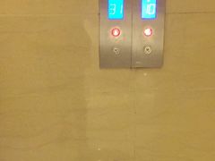 -全季酒店(重庆李子坝牛角沱地铁站店)