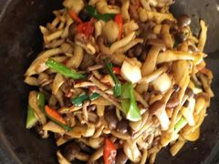 -虹泥小厨(南国花园总店)