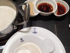 -红鼎豆捞·非遗鲍皇汤火锅(宝丰路店)