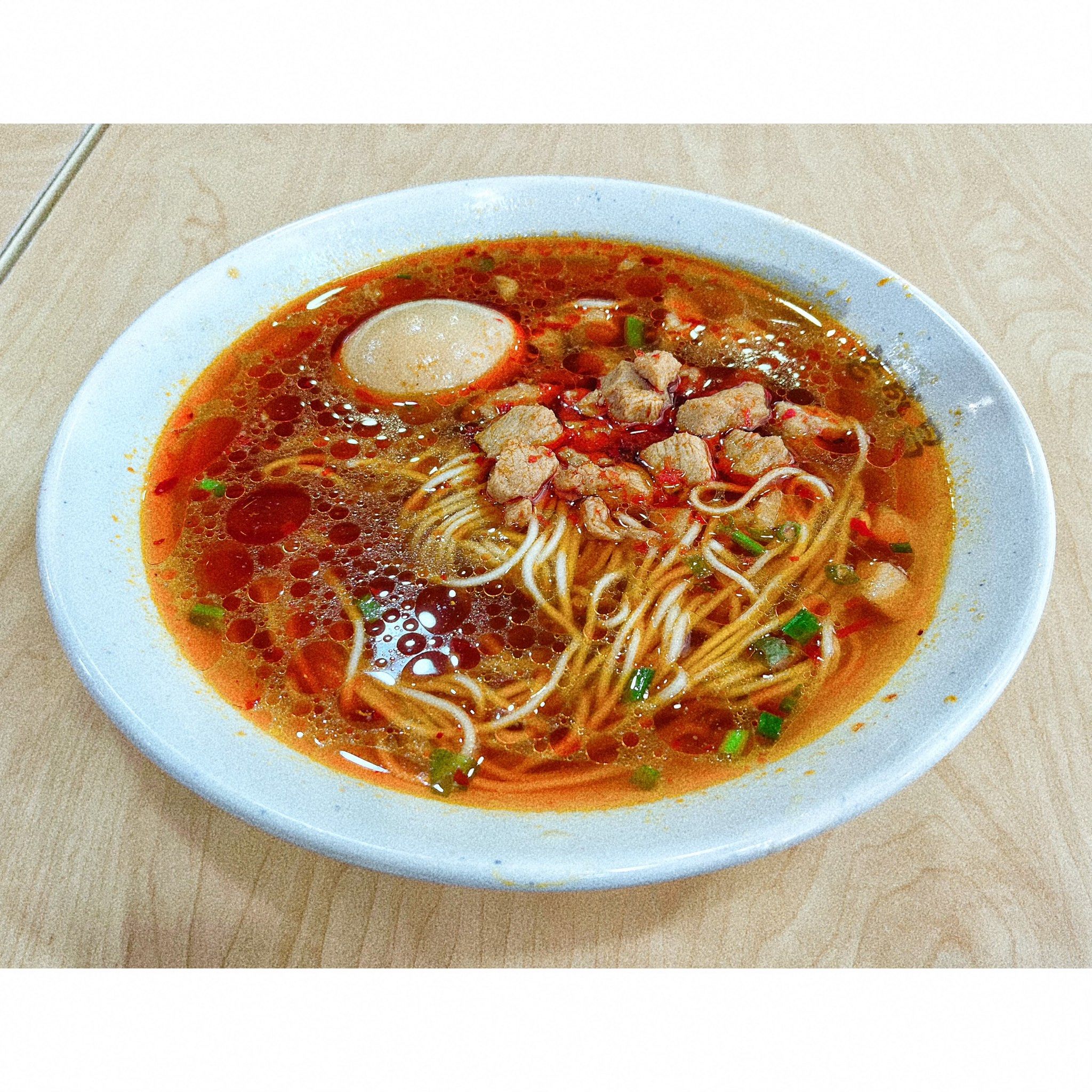 腊肉丁卤蛋面🍜