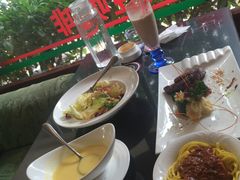 -OLD TREE老树咖啡·西餐厅(台山人工湖店)