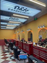 -Devilhands Barbershop男士理容店