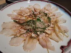 薄切鲜鱼片-穹六人间 people 6(岳阳路店)