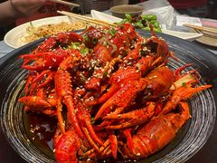 -肥肥虾庄·金牌油焖大虾(东湖欢乐谷店)