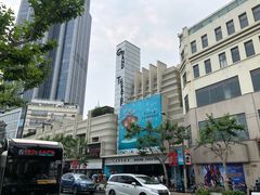 -大光明电影院(南京西路店)