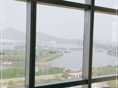 -湖景知味西餐厅•自助餐• 轻食(南京金茂威斯汀大酒店)