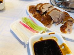 -湖庭壹品鸭王·传统北京烤鸭·别墅私房菜·庭院宵夜(江宁店)