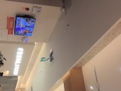 -肥肥虾庄·金牌油焖大虾(汉口城市广场店)