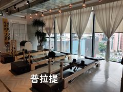 -F+轻食健身赋能空间(中华北路国贸商场店)