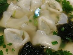 荠菜馄饨-甲乙饼·手工牛肉饼(天通苑华联店)
