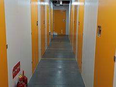 -安东易迷你自助仓储寄存仓库(顾戴路店)