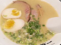 白玉豚骨拉面-一豚轩·烧鸟·豚骨拉面(五四路店)