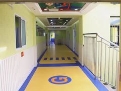 -LILY英语思维馆(玉泉路店)