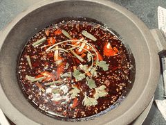 -秦巴石锅鱼