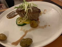 香煎菲力牛排配黑椒汁-红房子西菜馆(淮海中路店)