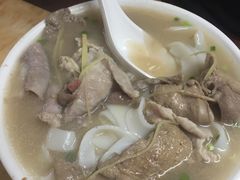 猪杂河粉-新园饮食店(香洲总店)