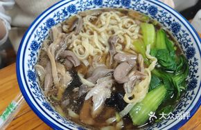 Old Braised Pork Intestine Noodles