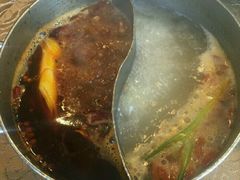-小天鹅火锅·一线江景洪鼎旗舰店(洪崖洞店)