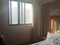 -全季酒店(上海火车站天目西路店)