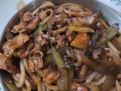 -满格嗦新疆椒麻鸡火锅.炒米粉(川大江安校区店)